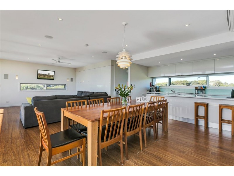 4 Stock Drive, Port Elliot SA 5212