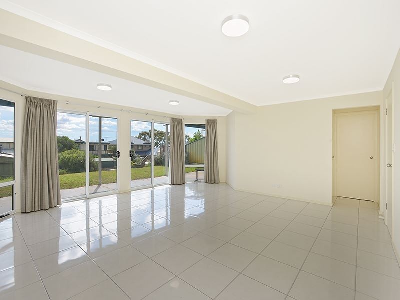 44 Sidney Parade, Hindmarsh Island SA 5214