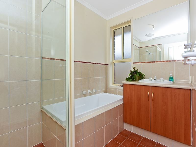 30 Ozone Street, Victor Harbor SA 5211