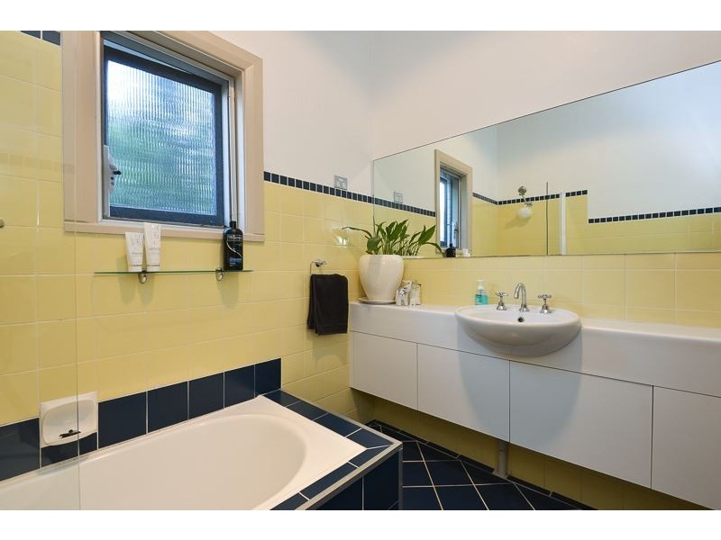 28 Graham Street, Victor Harbor SA 5211