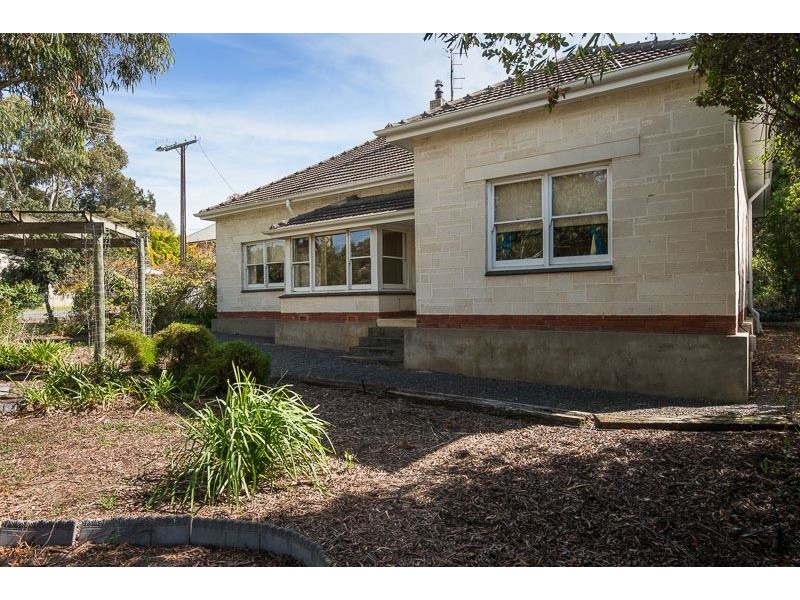 23 The Parkway, Victor Harbor SA 5211