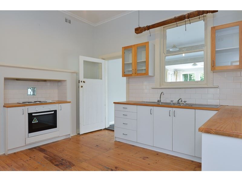 23 The Parkway, Victor Harbor SA 5211