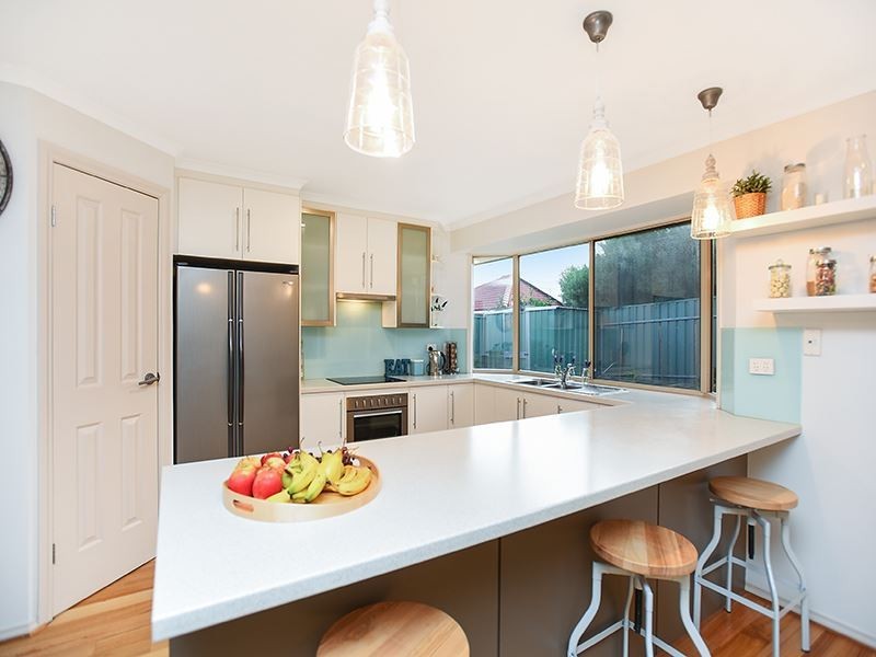 30 Rymill Avenue, Encounter Bay SA 5211