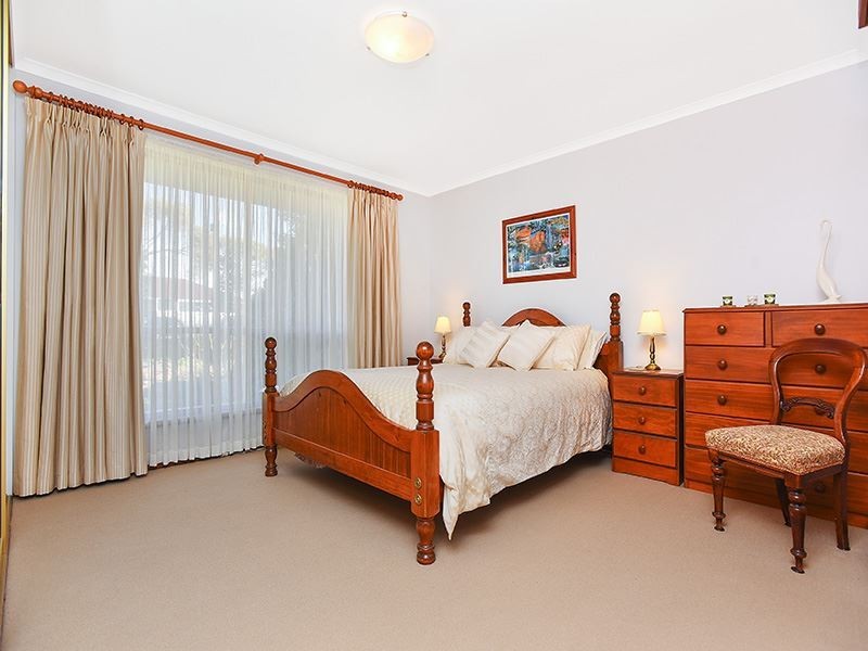 56 Renown Avenue, Victor Harbor SA 5211