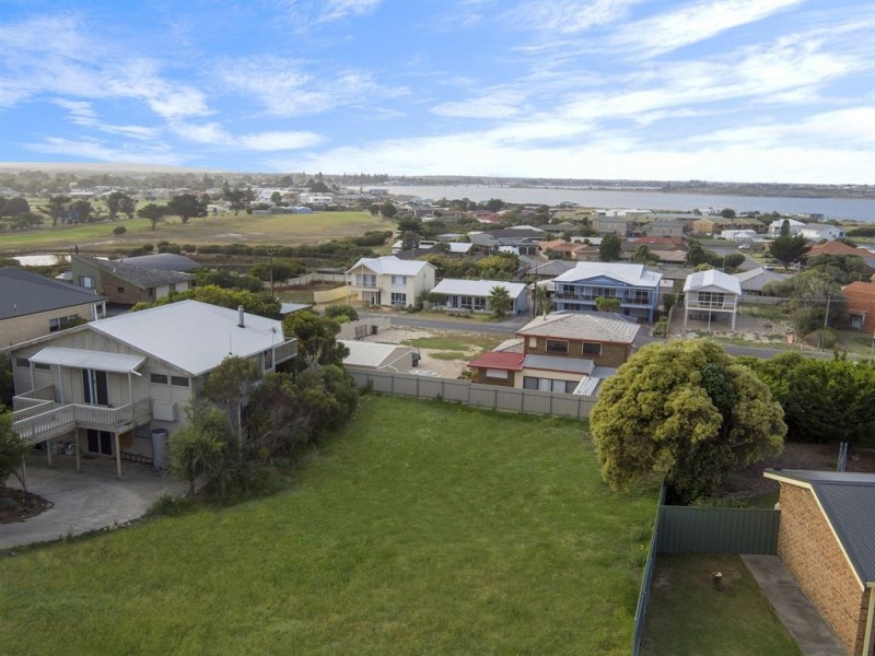 14 Sir George Ritchie Avenue, Goolwa South SA 5214