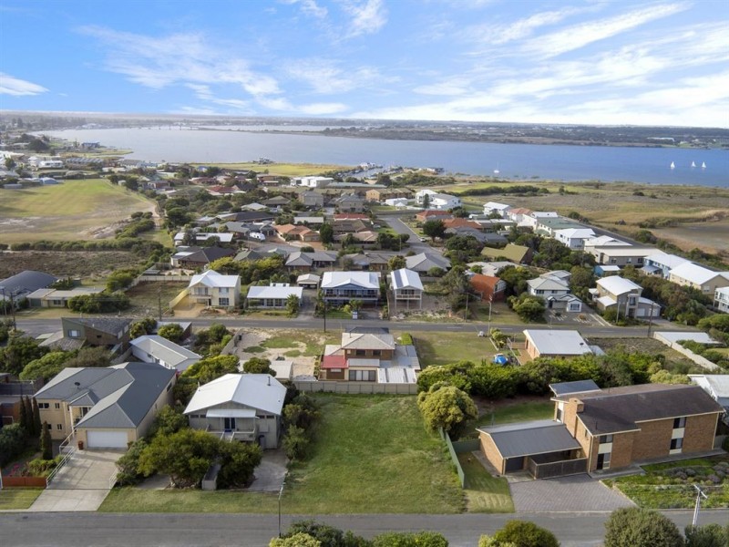 14 Sir George Ritchie Avenue, Goolwa South SA 5214