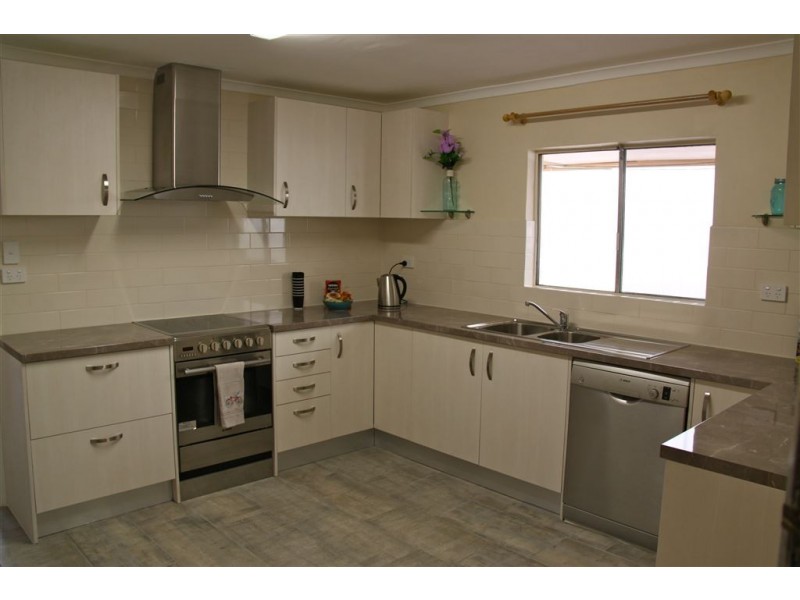 15 Lundstrom Street, Goolwa Beach SA 5214