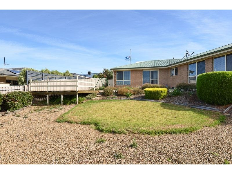 11 Orca Place, Encounter Bay SA 5211