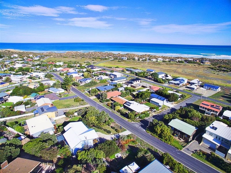 22 Hazel Street, Goolwa Beach SA 5214
