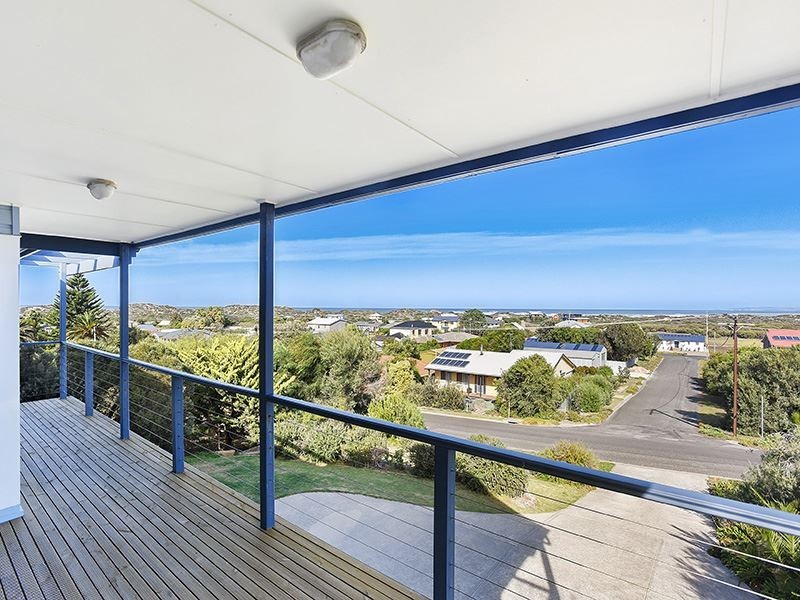 22 Hazel Street, Goolwa Beach SA 5214