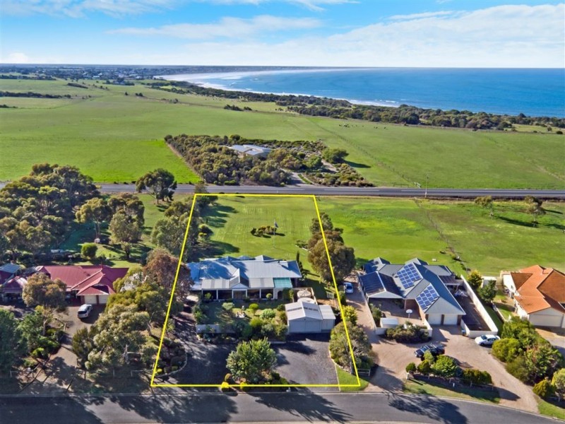 9 Vanali Drive, Port Elliot SA 5212