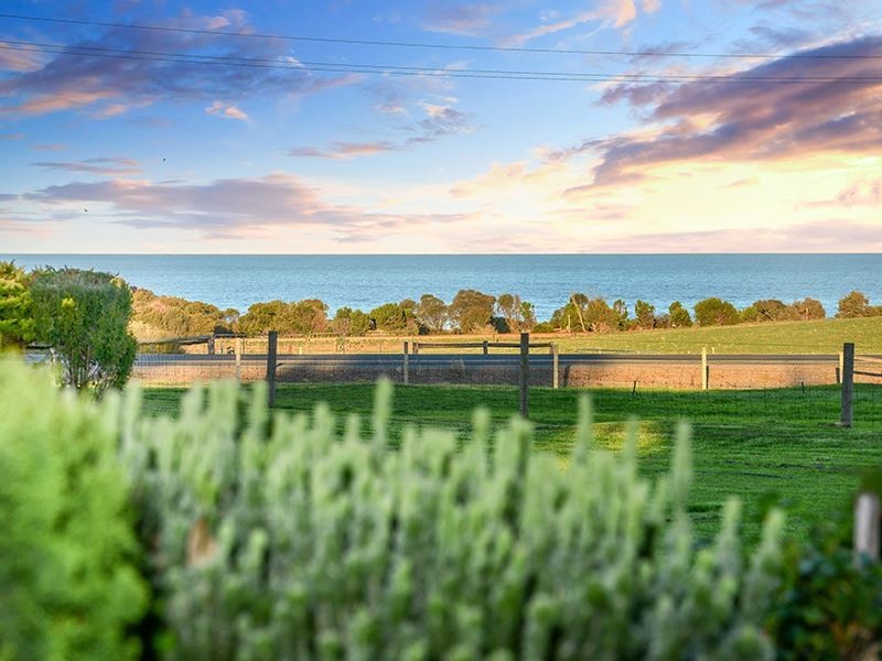 9 Vanali Drive, Port Elliot SA 5212