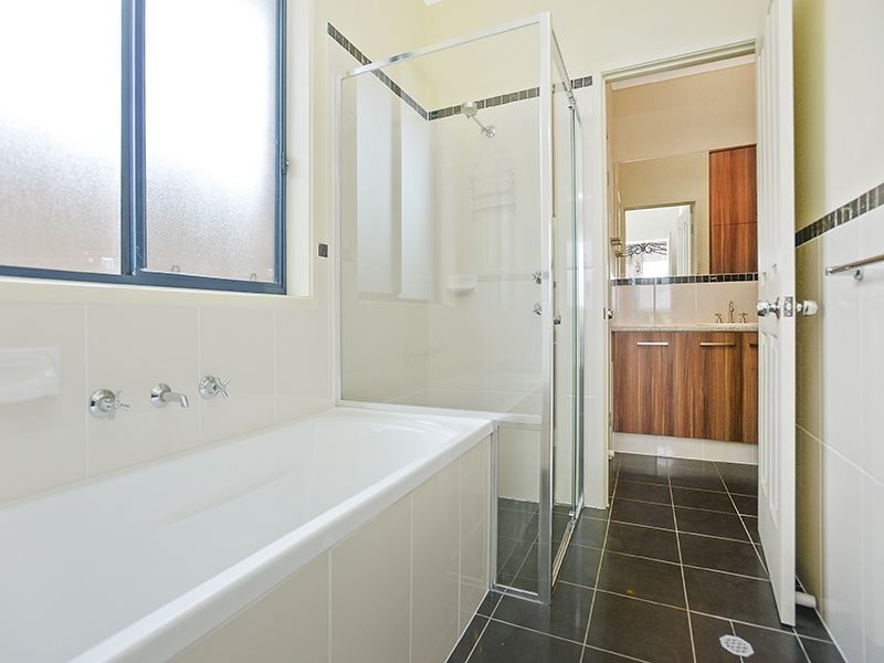 107 Excelsior Parade, Hindmarsh Island SA 5214