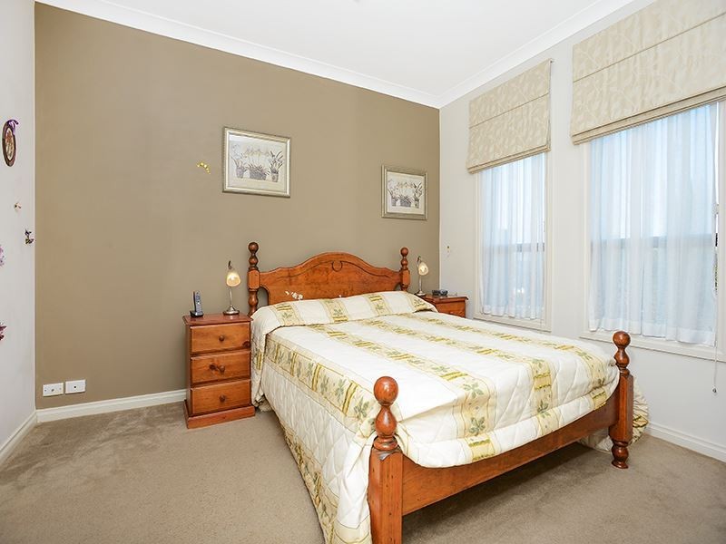 28 Tripp Street, Encounter Bay SA 5211