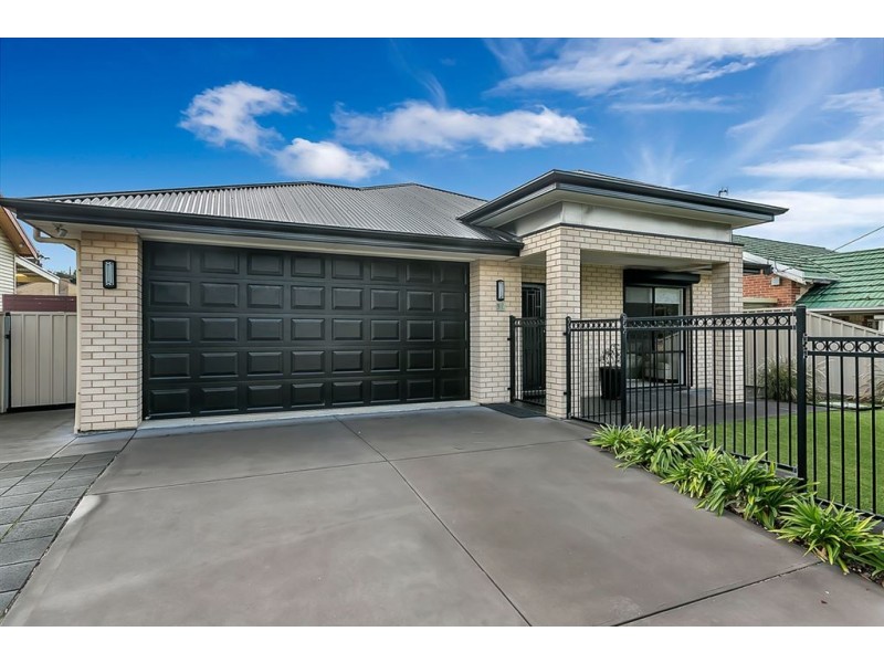 54 Hill Street, Victor Harbor SA 5211