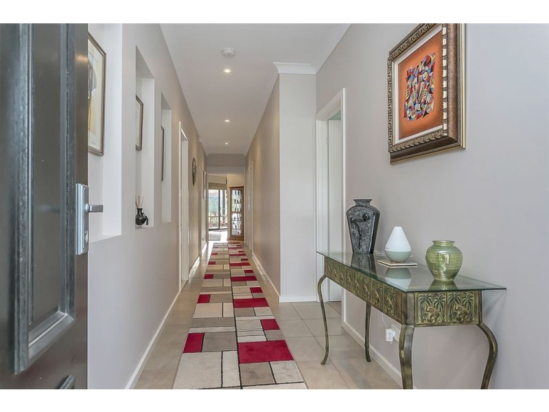 54 Hill Street, Victor Harbor SA 5211