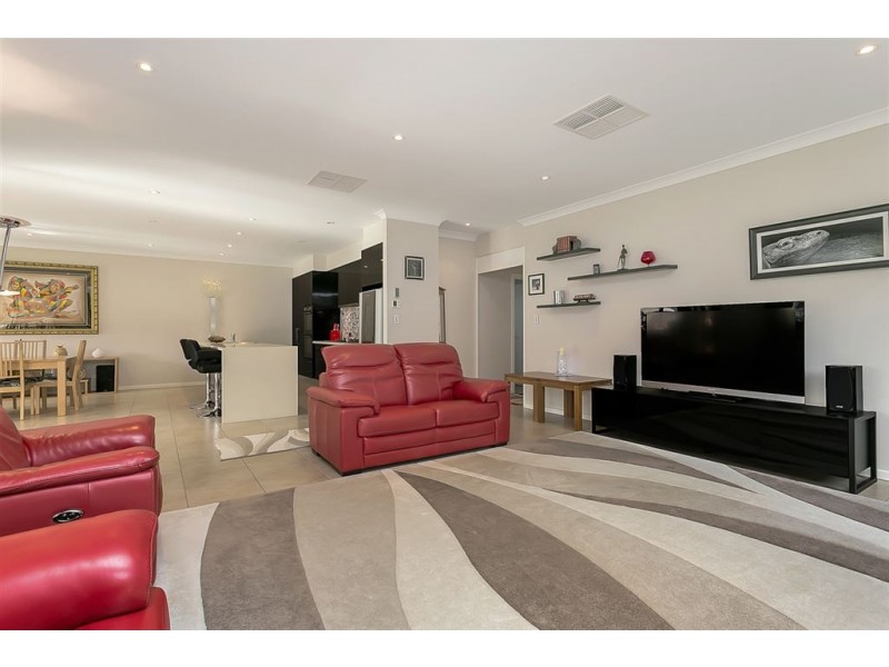 54 Hill Street, Victor Harbor SA 5211