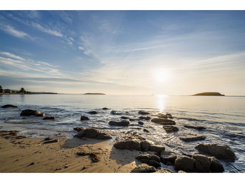 42 Ainslie Roberts Drive, Encounter Bay SA 5211