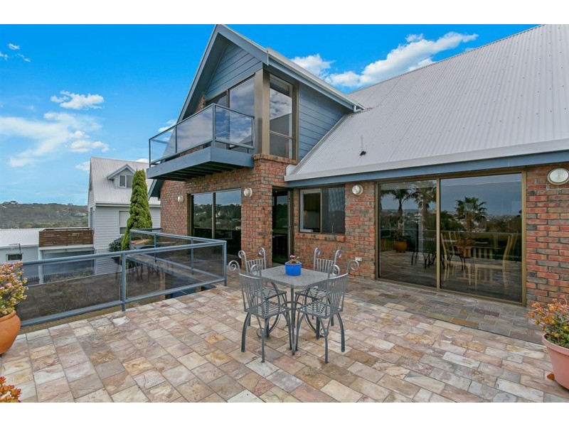 16 Adare Avenue, Mccracken SA 5211