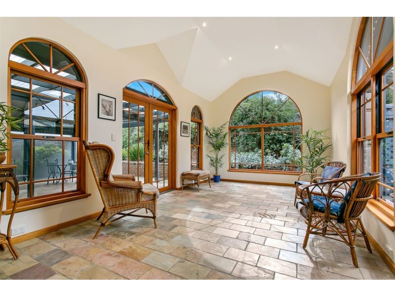 16 Adare Avenue, Mccracken SA 5211
