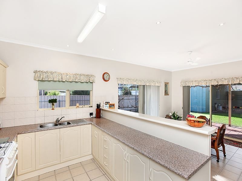 2 Chrystal Street, Goolwa SA 5214