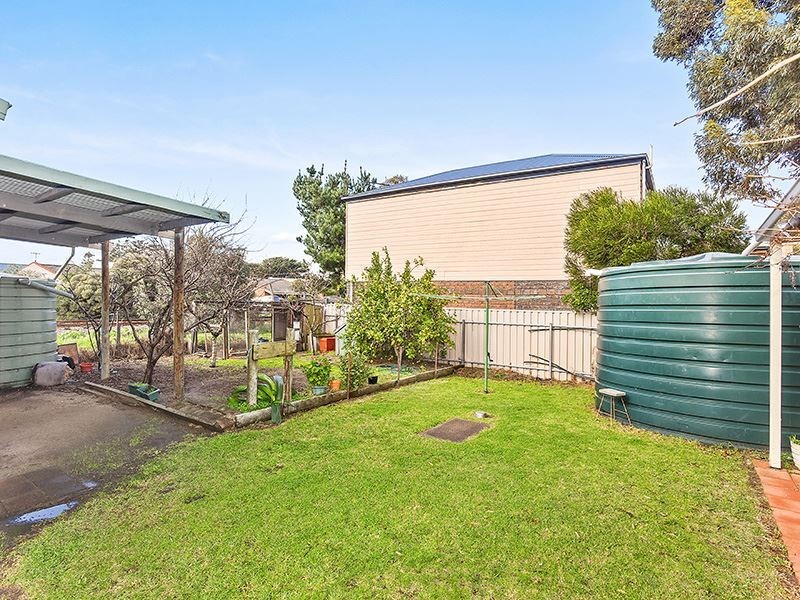 2 Chrystal Street, Goolwa SA 5214