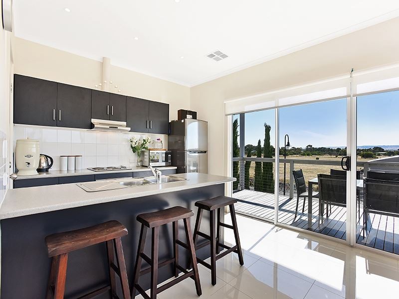 10 Lawrence Street, Goolwa North SA 5214