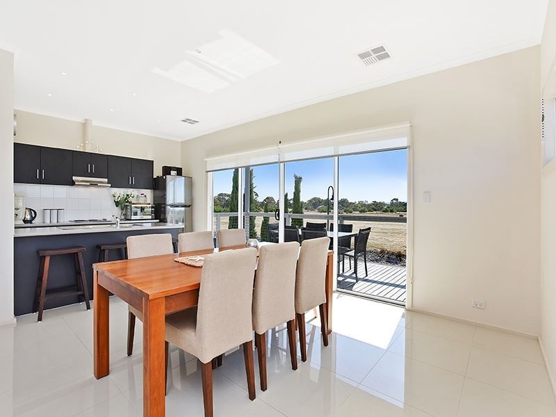 10 Lawrence Street, Goolwa North SA 5214