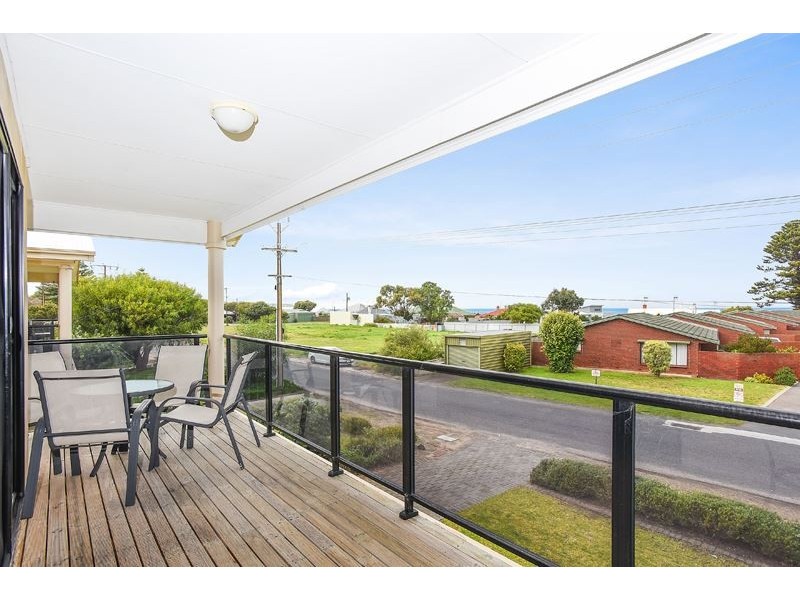 9B Giles Street, Encounter Bay SA 5211