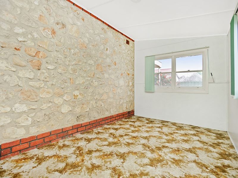 4 Granite Street, Victor Harbor SA 5211