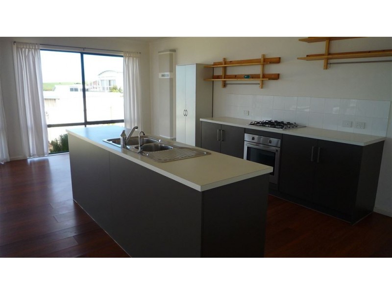 6 Hump Back Road, Encounter Bay SA 5211