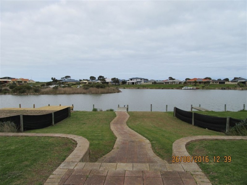 61 Wentworth Parade, Hindmarsh Island SA 5214