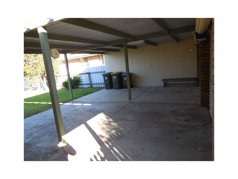 8 Burt Avenue, Goolwa North SA 5214