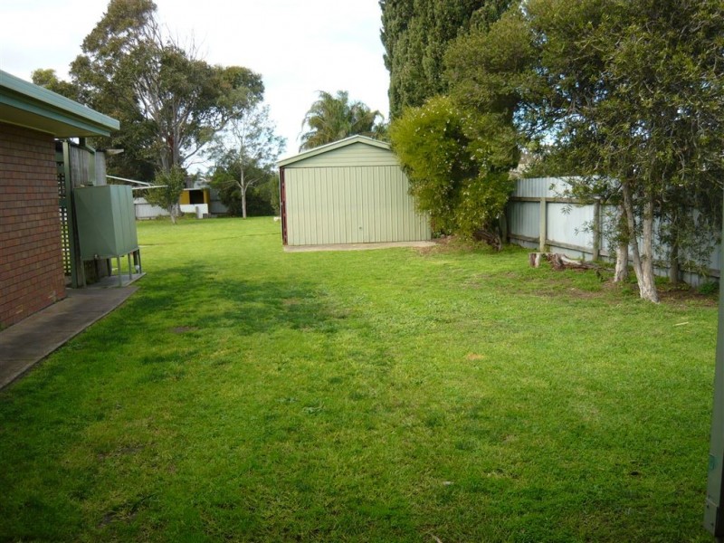 8 Burt Avenue, Goolwa North SA 5214