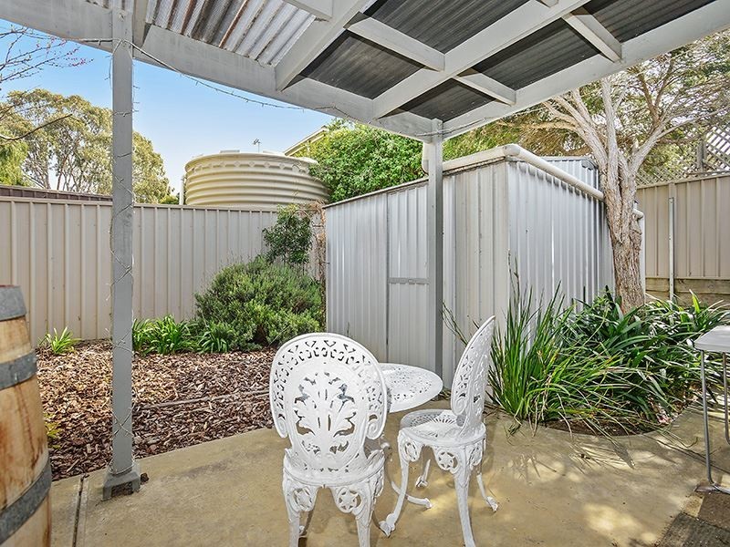2/4 Davoren Court, Victor Harbor SA 5211