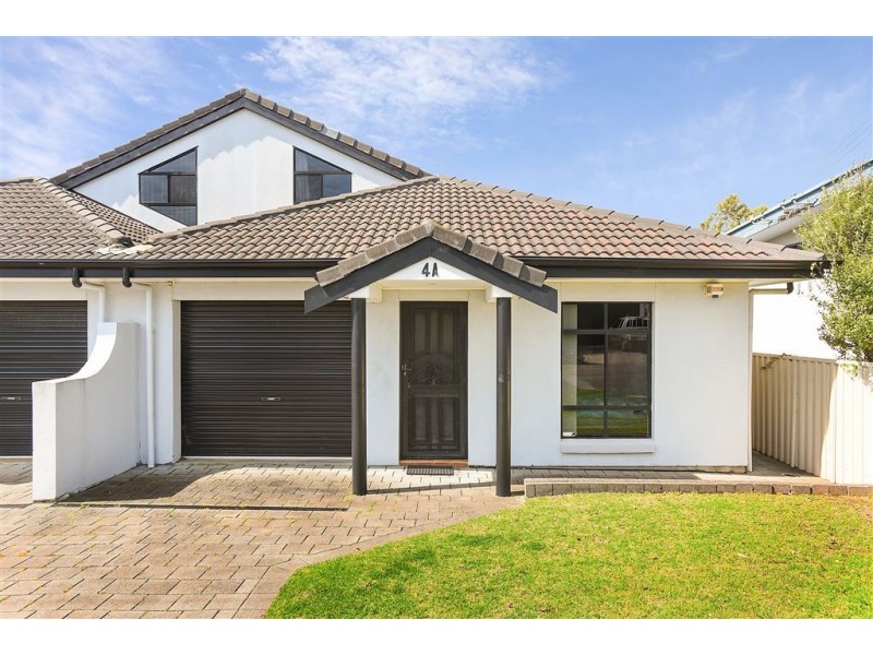 4 Charles Street, Port Elliot SA 5212