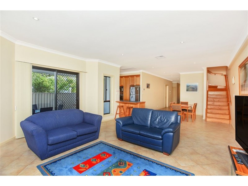4 Charles Street, Port Elliot SA 5212