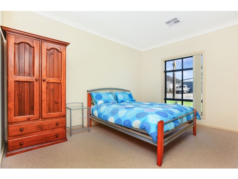 4 Charles Street, Port Elliot SA 5212