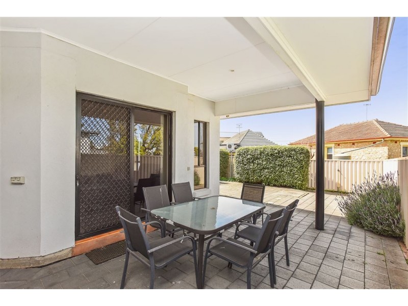 4 Charles Street, Port Elliot SA 5212
