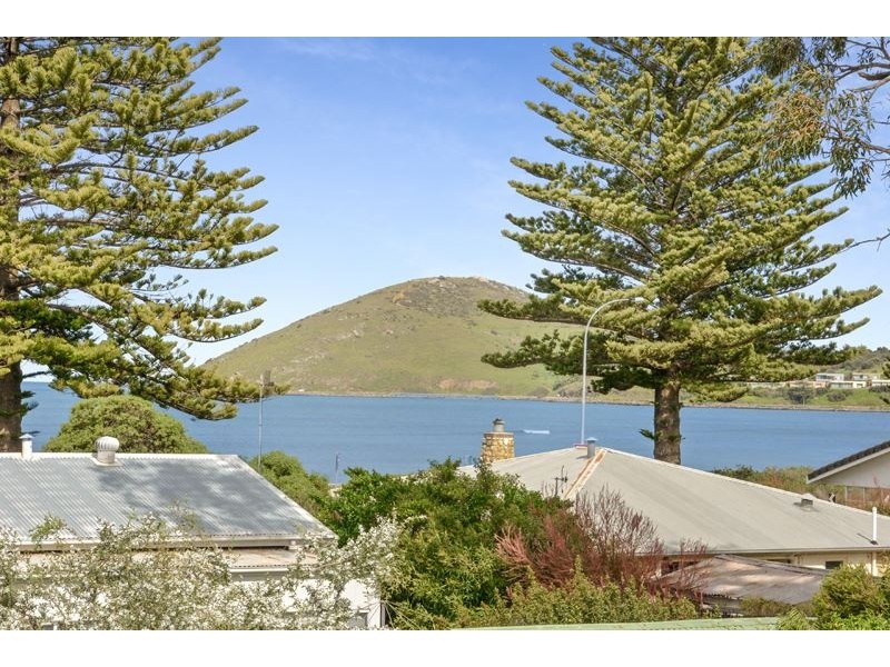 4a Petrel Avenue, Encounter Bay SA 5211