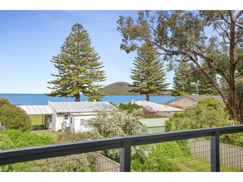4a Petrel Avenue, Encounter Bay SA 5211