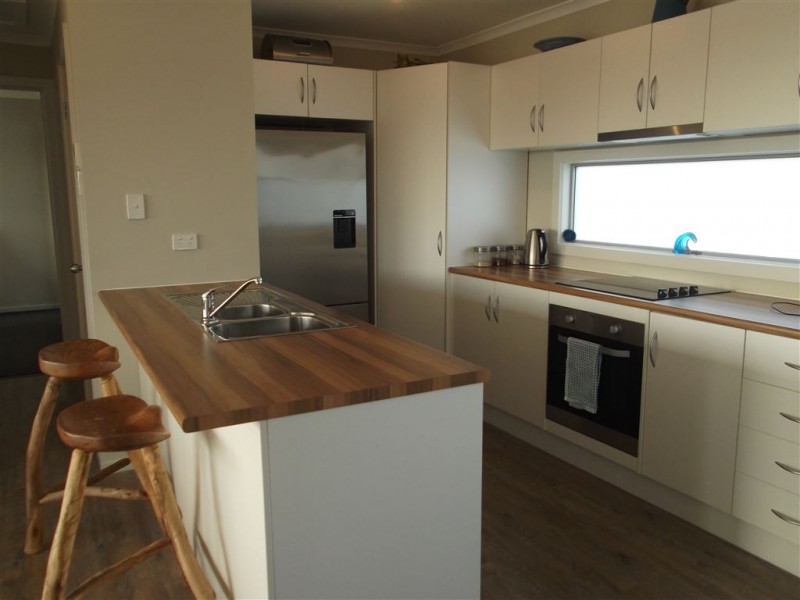 8 Hero Avenue, Middleton SA 5213