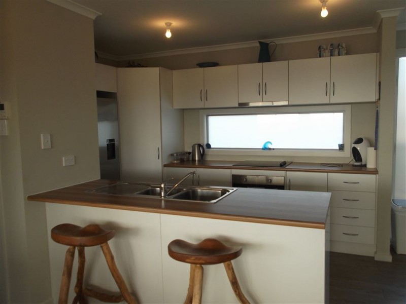 8 Hero Avenue, Middleton SA 5213