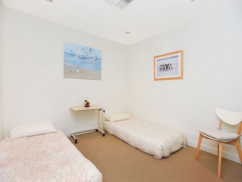 1/2-5 Flinders Parade, Victor Harbor SA 5211