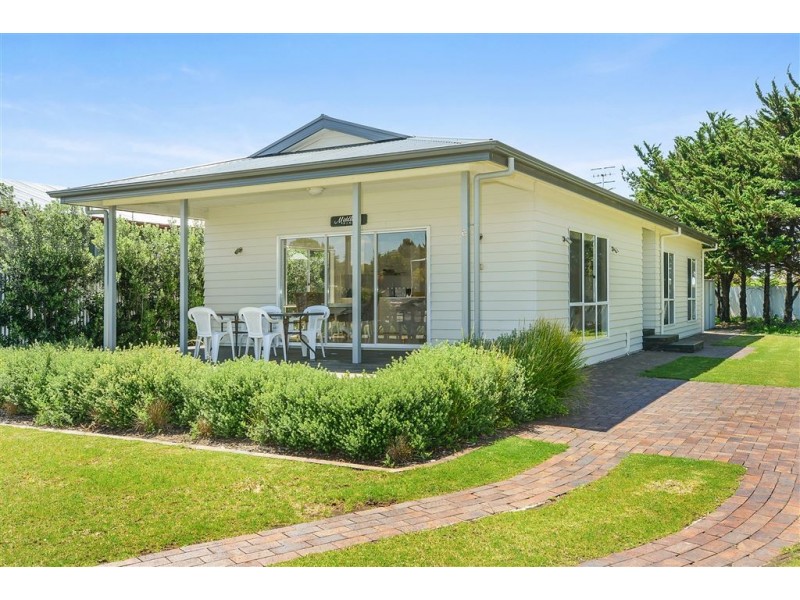 6 Charles Street, Middleton SA 5213