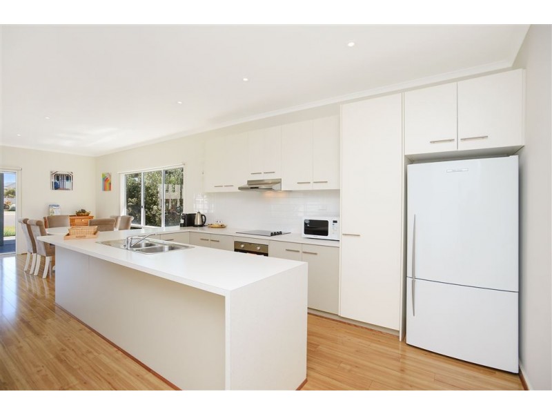 6 Charles Street, Middleton SA 5213