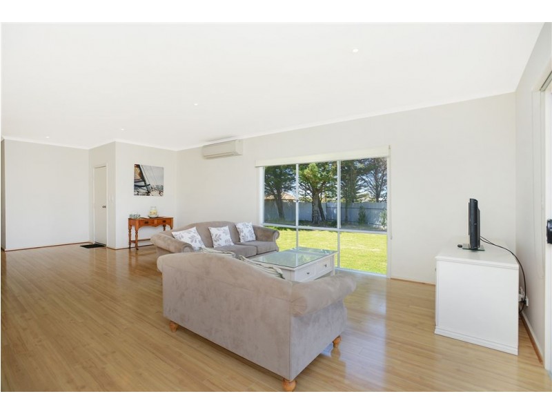 6 Charles Street, Middleton SA 5213