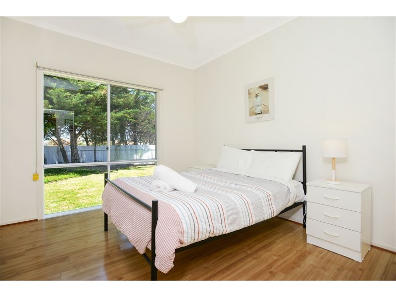 6 Charles Street, Middleton SA 5213