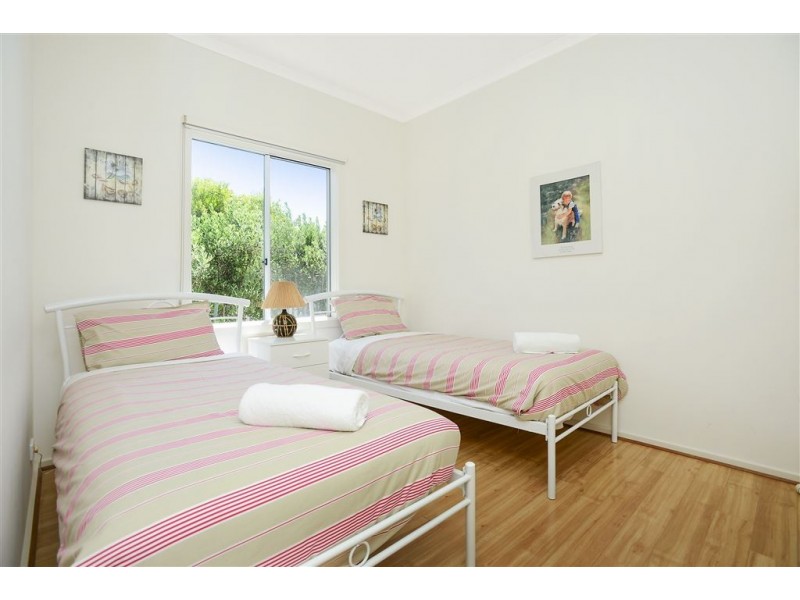 6 Charles Street, Middleton SA 5213