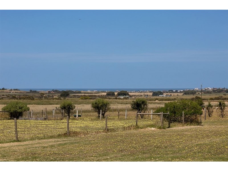 62 Cortlinye Road, Middleton SA 5213